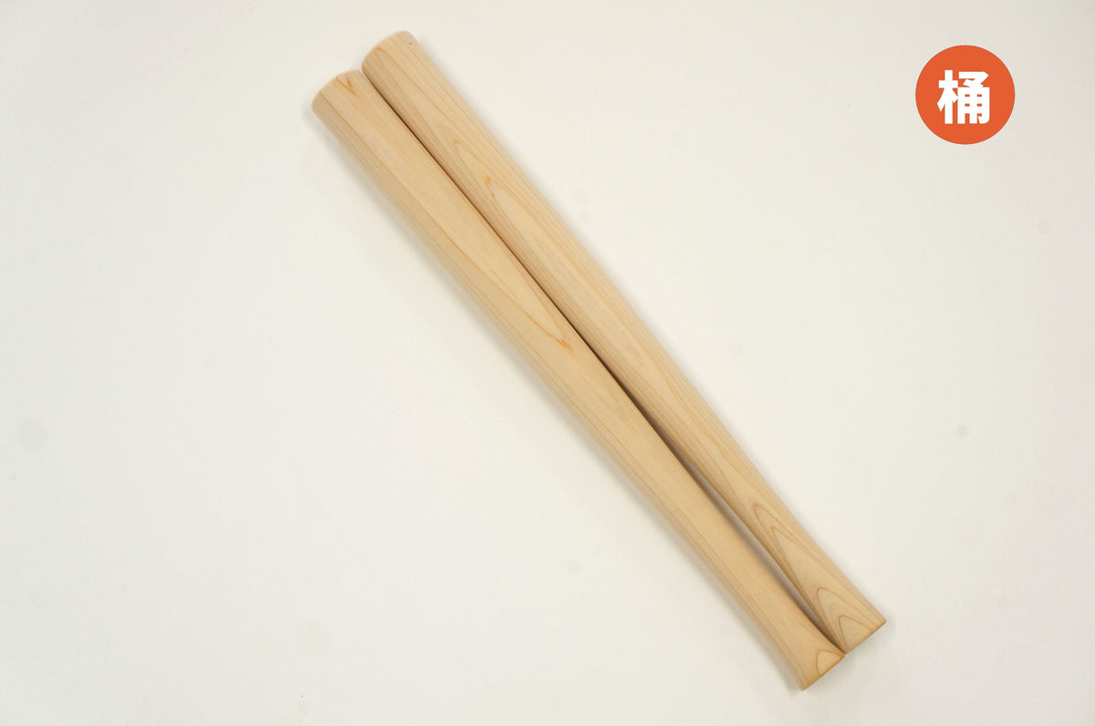 2代目　ひのきバチ Amazon | 和太鼓バチ 材質：ヒノキ 太さ30mm X 長さ500mm 国産